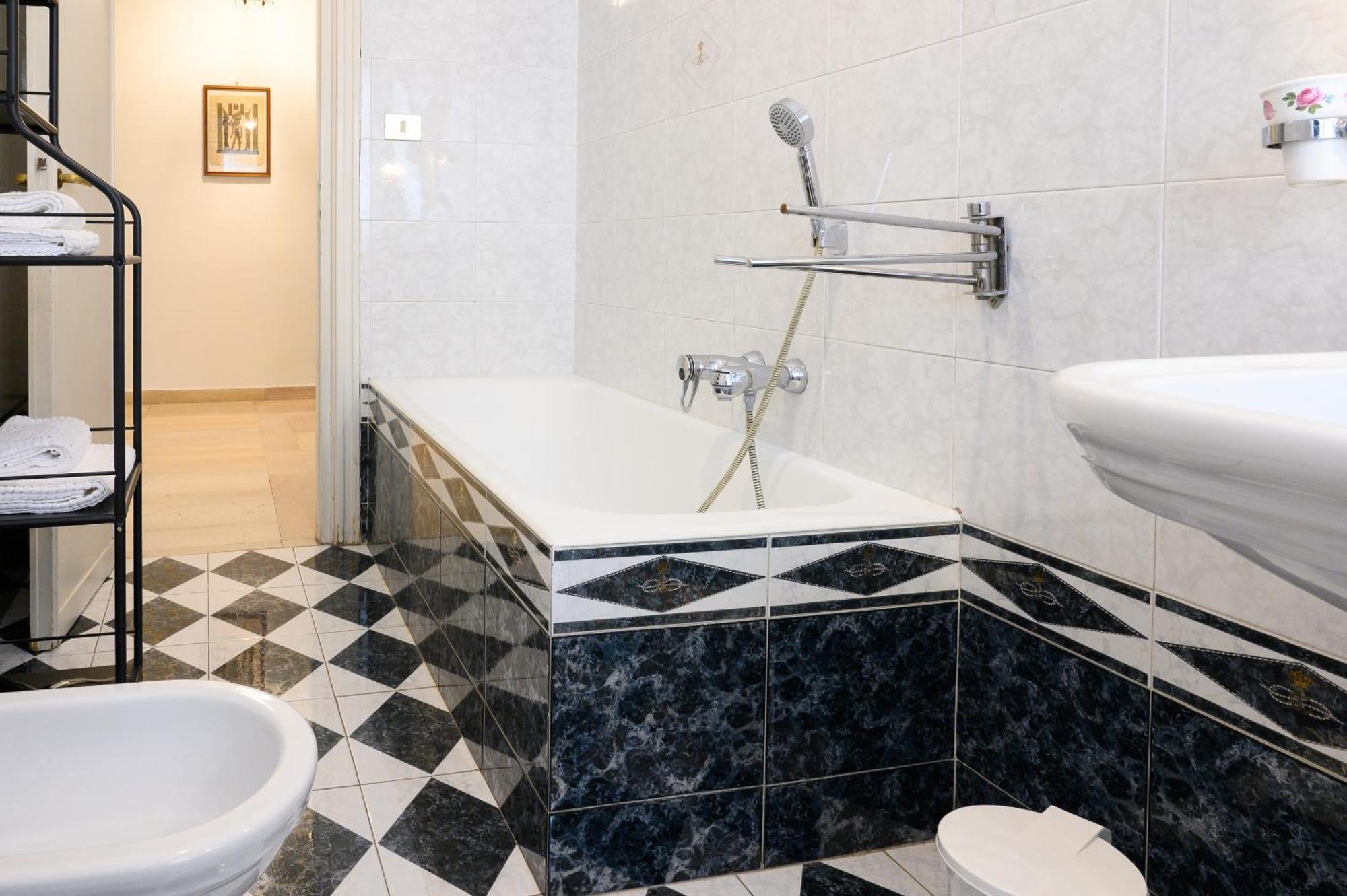 Casa Nella, With 2 Bedrooms, Lägenhet *